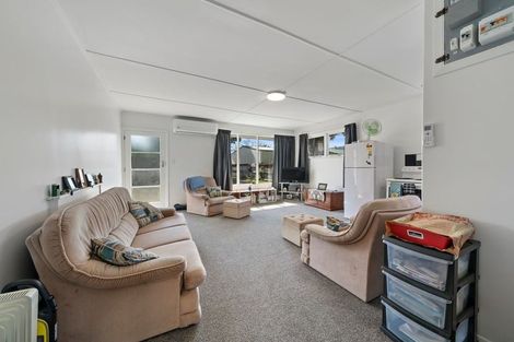 Photo of property in 2/28 Islington Street, Trentham, Upper Hutt, 5018