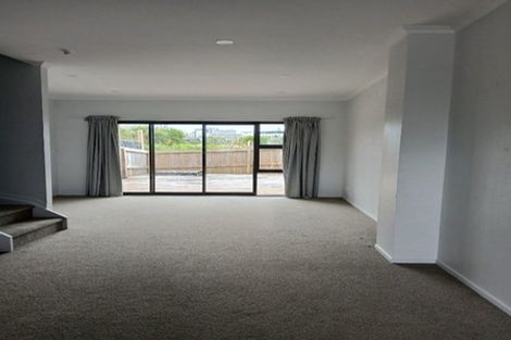 Photo of property in 6 Tuaiwi Street, Manukau, Auckland, 2104