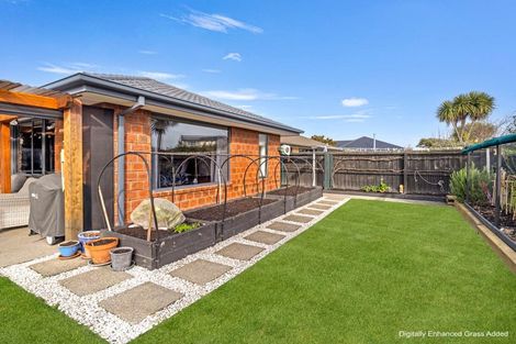 Photo of property in 7 Strathcarron Place, Broomfield, Christchurch, 8042