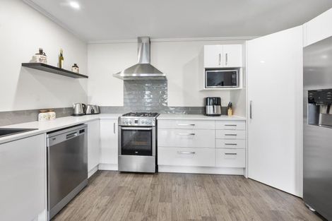 Photo of property in 130 Kenrigg Road, Kinloch, Taupo, 3377
