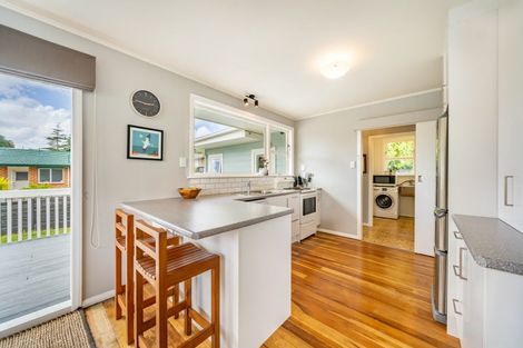 Photo of property in 65 Moeraki Road, Maoribank, Upper Hutt, 5018