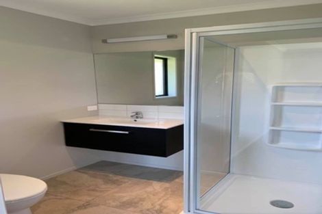 Photo of property in 15 Shearwater Lane, Whitby, Porirua, 5024