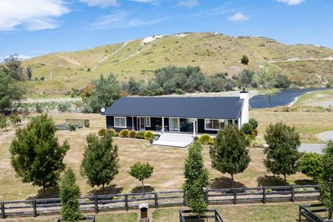 Photo of property in 72 River Road, Otane, Waipawa, 4271