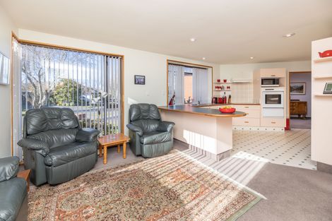 Photo of property in 22 Berkshire Drive, Avonhead, Christchurch, 8042