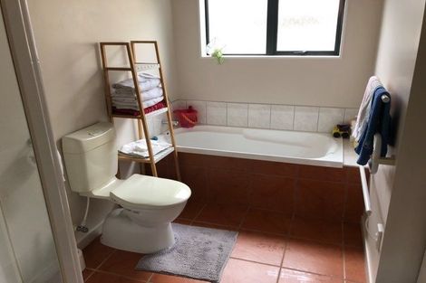 Photo of property in 8 Winsley Terrace, Churton Park, Wellington, 6037