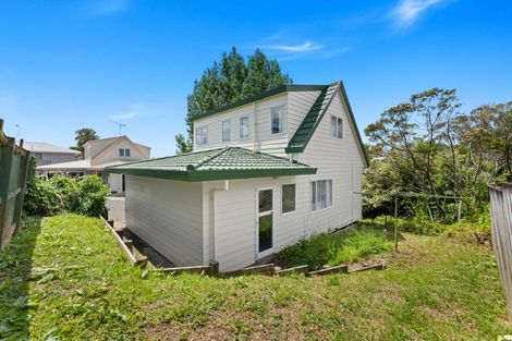 Photo of property in 30 Forest Hill Road, Henderson, Auckland, 0612