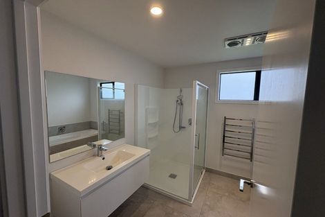 Photo of property in 115 Wairau Road, Oakura, 4314