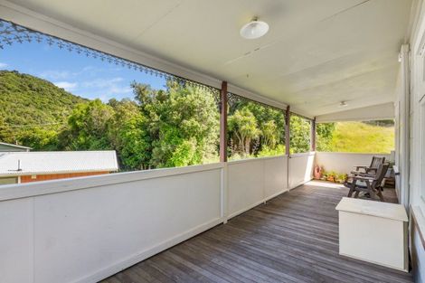 Photo of property in 95a Waikawa Road, Picton, 7220