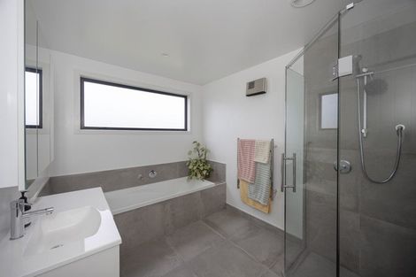 Photo of property in 30 Chambers Street, Kakanui, Oamaru, 9495