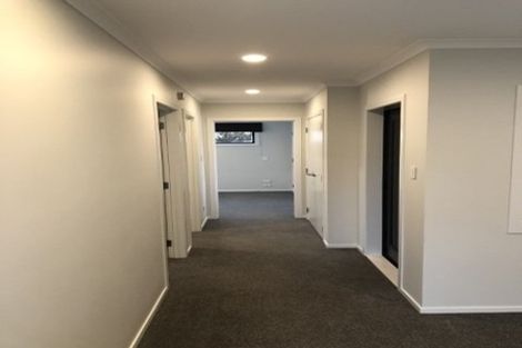 Photo of property in 10u2 Heath Street, Saint Andrews, Hamilton, 3200