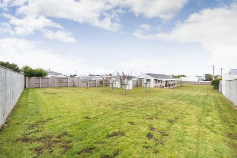 Photo of property in 55 Edinburgh Terrace, Foxton Beach, Foxton, 4815