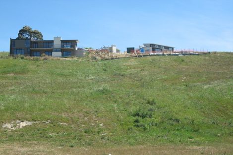 Photo of property in 18 Pentonville Close, Westmorland, Christchurch, 8025