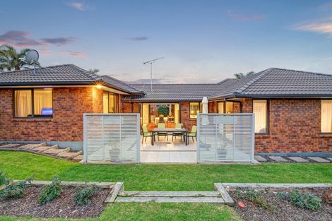 Photo of property in 49 Chesterfield Way, Orewa, 0931