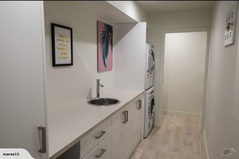 Photo of property in 11b Saint Peters Place, Queenstown, 9300