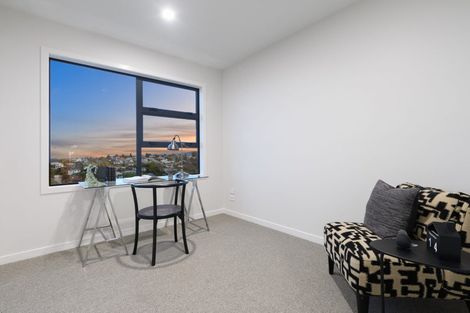 Photo of property in 58a Hinewa Road, Otumoetai, Tauranga, 3110