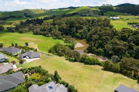 Photo of property in 12 Admiralty Drive, Haruru, 0204