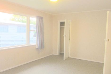 Photo of property in 29 Chilcott Road, Henderson, Auckland, 0612
