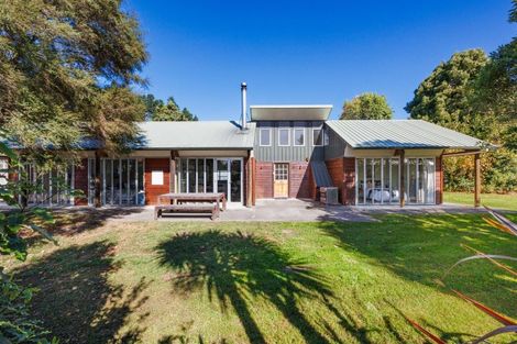 Photo of property in 55 Fitzherbert East Road, Aokautere, Palmerston North, 4471