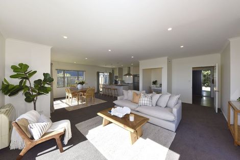 Photo of property in 5 Main Road, Redcliffs, Christchurch, 8081