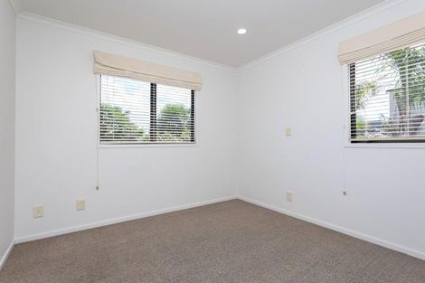 Photo of property in 34 Danica Esplanade, Te Atatu Peninsula, Auckland, 0610