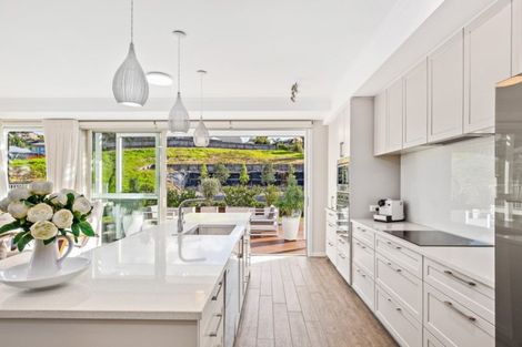 Photo of property in 164 Landmark Terrace, Orewa, 0931