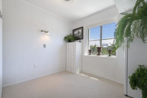 Photo of property in 3/22 Cliff Road, Tauranga, 3110