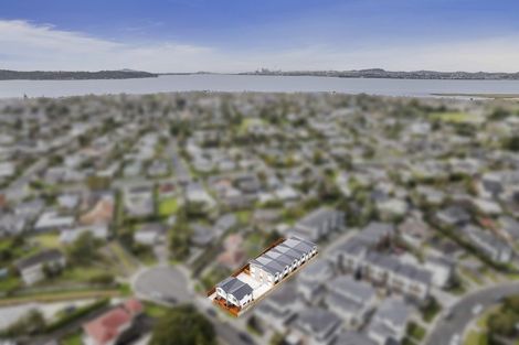 Photo of property in 7 Gladfield Lane, Te Atatu Peninsula, Auckland, 0610
