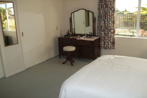 Photo of property in 2/2 Busby Place, Havelock North, 4130