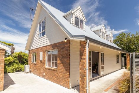 Photo of property in 2/196 England Street, Linwood, Christchurch, 8011