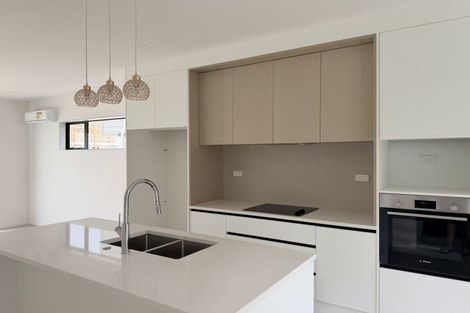 Photo of property in 31 Whiteywood Street, Westgate, Auckland, 0814