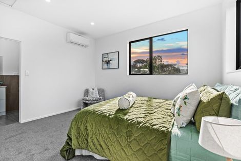 Photo of property in 39a Flaxdale Street, Birkdale, Auckland, 0626