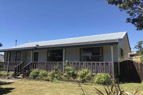 Photo of property in 98 Omapere Street, Whitby, Porirua, 5024