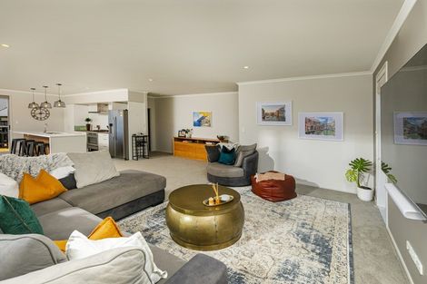 Photo of property in 4 Kiwa Crescent, Gulf Harbour, Whangaparaoa, 0930