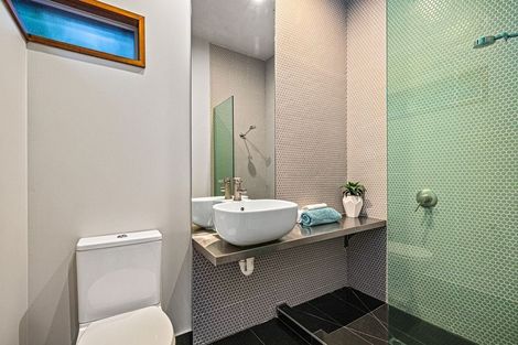 Photo of property in 8a Wairata Place, Te Atatu South, Auckland, 0610