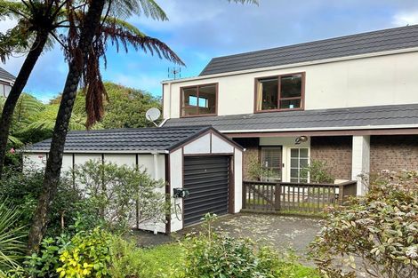 Photo of property in 75u2 Delhi Crescent, Khandallah, Wellington, 6035