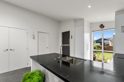 Photo of property in 3 Ponga Place, Papamoa Beach, Papamoa, 3118