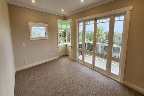 Photo of property in 123 Wairau Road, Oakura, 4314