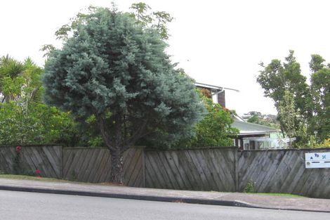 Photo of property in 1/70 Target Road, Totara Vale, Auckland, 0629
