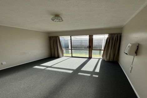 Photo of property in 3/16 Settlement Road, Papakura, 2110