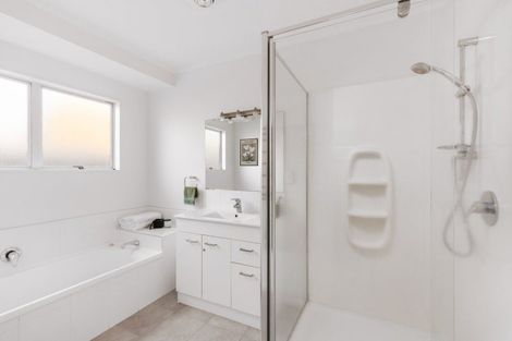 Photo of property in 50 Pacific View Road, Papamoa Beach, Papamoa, 3118