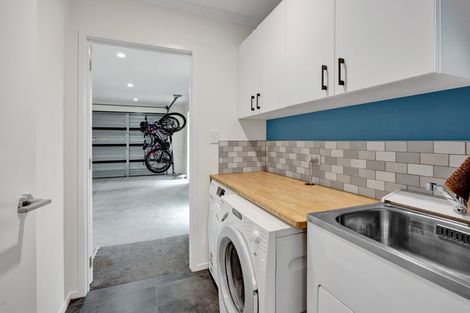 Photo of property in 13 Carthew Street, Okato, 4335