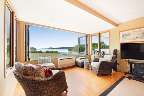 Photo of property in 18 Iwa Street, Mapua, 7005