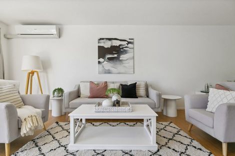 Photo of property in 44 Saddleback Grove, Karori, Wellington, 6012