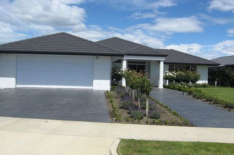 Photo of property in 22 Caroline Way, Northwood, Christchurch, 8051