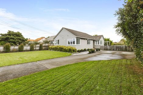 Photo of property in 12 Village Way, Ardmore, Papakura, 2582