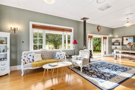 Photo of property in 1 Mill Road, Helensville, 0800