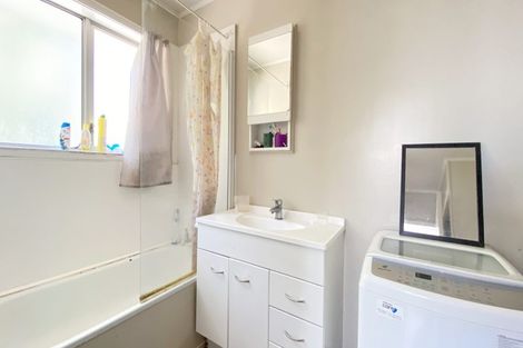 Photo of property in 2/4173a Great North Road, Glen Eden, Auckland, 0602