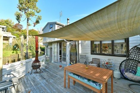 Photo of property in 22 Delshaw Avenue, Stanmore Bay, Whangaparaoa, 0932
