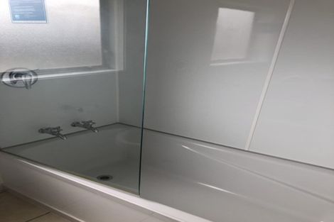 Photo of property in 133f1 Queens Drive, Lyall Bay, Wellington, 6022