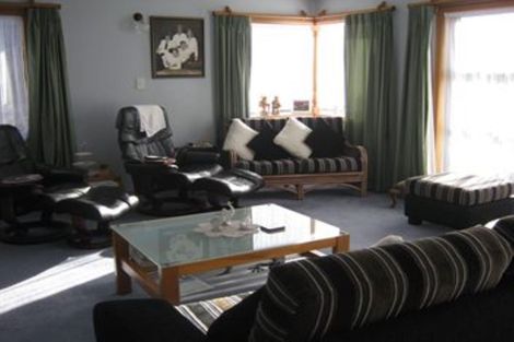 Photo of property in 3/18 Milton Road, Orewa, 0931